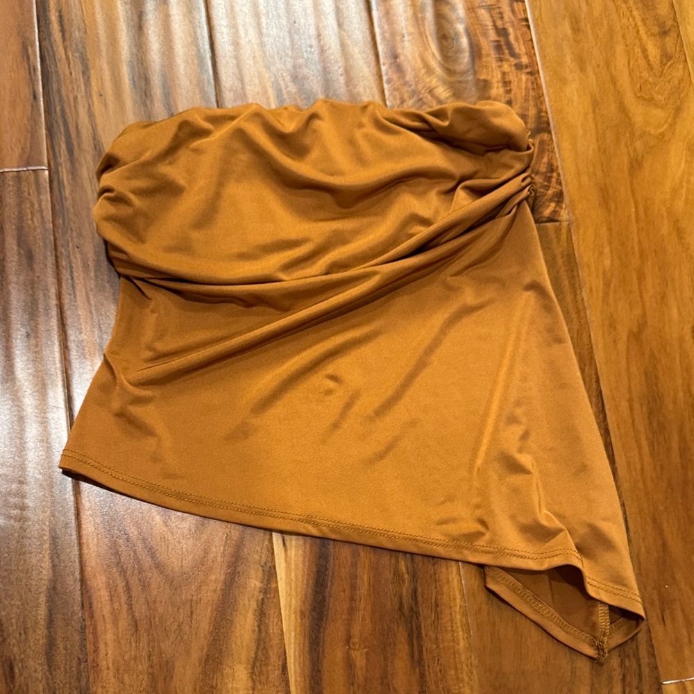 Chic Tan Women's Crop Top